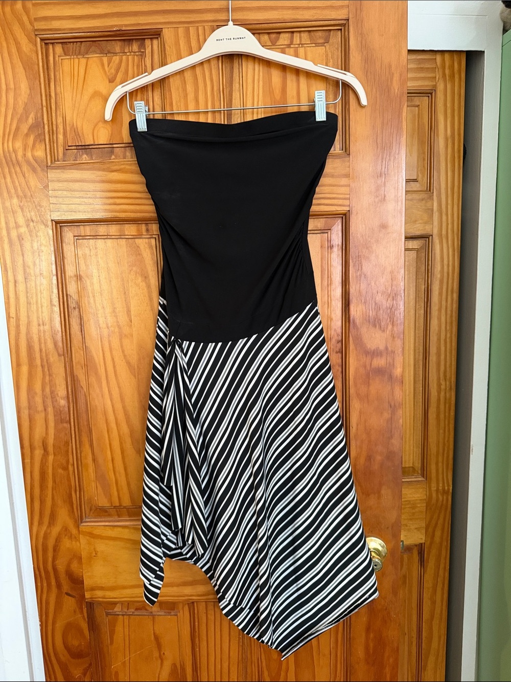 NUULY VINTAGE: Strapless Black and White Asymmetrical Midi Dress